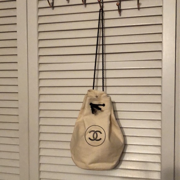 Chanel canvas drawstring makeup bucket bag - Picture 8 of 16